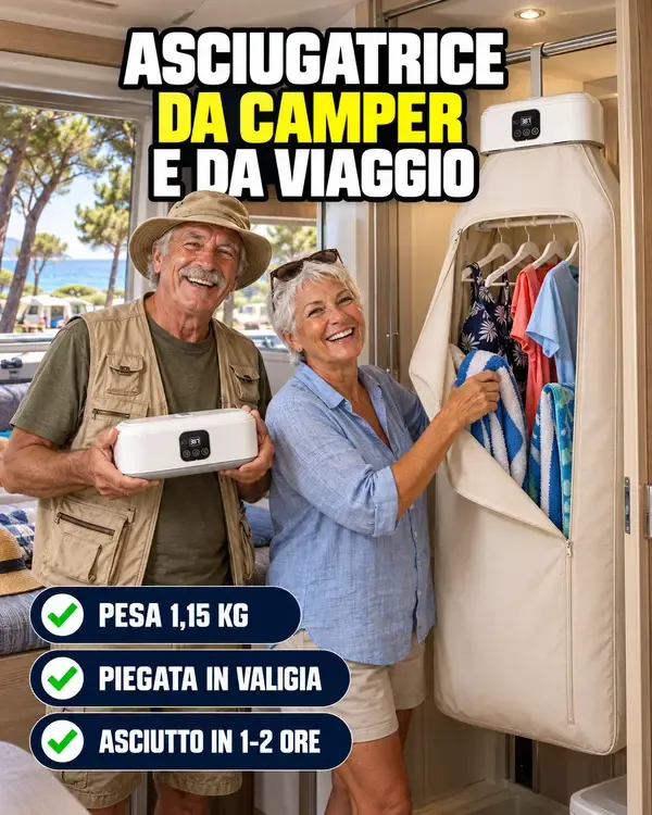 Asciugatrice a sacca appesa nel bagno di un camper, con costumi e asciugamani ad asciugare